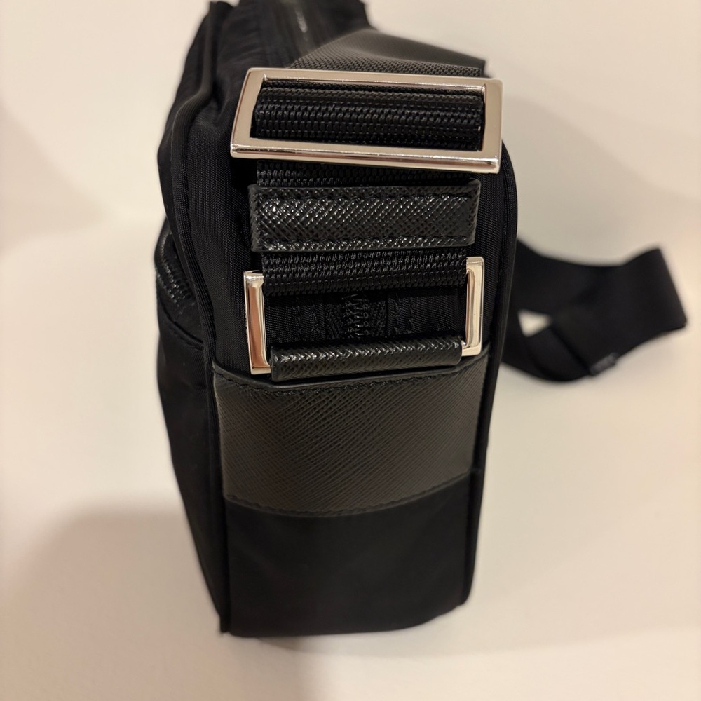 Prada Re-Nylon shoulder bag in Black - Picture 9 of 14